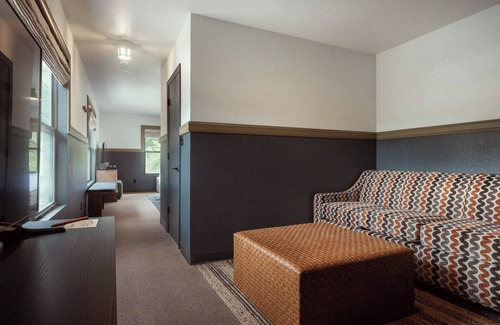 Branson Cabina | The Ozarker Lodge