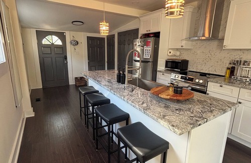 Indianapolis Casa | The Pad is a Newly renovated home -2024 - comfortable with modern amenities.