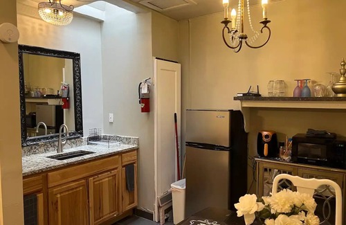 Roswell Apartamento | The Palace Cottage w/private Hot tub