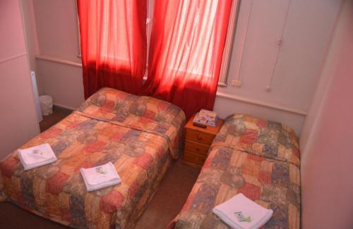 Kalgoorlie Hotel | The Palace Hotel Kalgoorlie