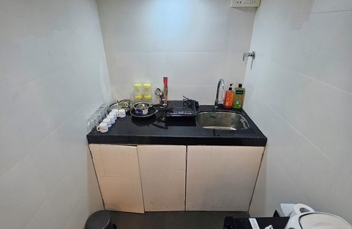 Pali Hill Apartamento | The PaliHideaway- Hidden Gem in Pali Hill, Bandra