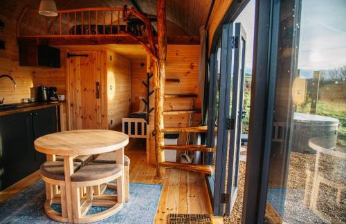Mabe Cabina | The Palm at OLJU Lodges