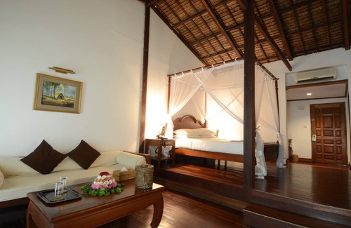 Ngwe Saung Hotel | The Palm Beach Resort