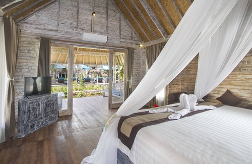 Mushroom Bay Hotel | The Palm Grove