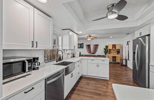 Lake Clarke Shores Casa | The Palm Luxe Retreat
