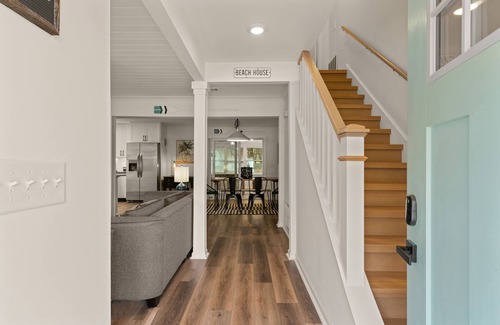 Jekyll Island Casa | The Palm - Renovated w/ Game Room!