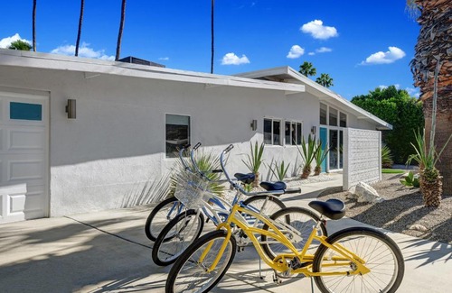El Mirador Casa | The Palm Springs Hill House