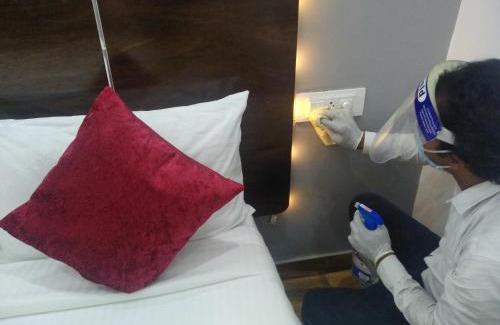 Amritsar Cama Y Desayuno | The Palm Tree -Family Stay