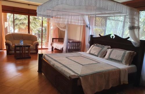 Entebbe Casa | The Palms Beach Hotel and Restaurant Limited
