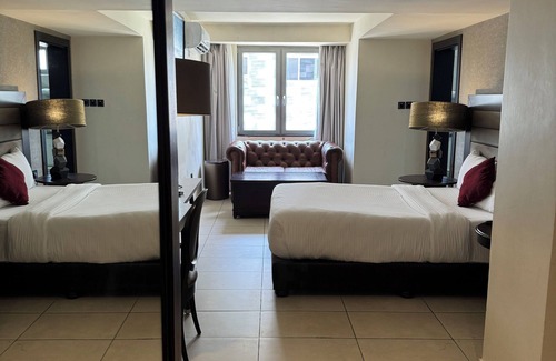 Accra Hotel | The Palms by Eagles