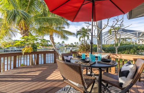 Pelican Casa | The Palms - Cape Coral - Roelens Vacations