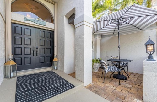 Pelican Casa | The Palms - Cape Coral - Roelens Vacations