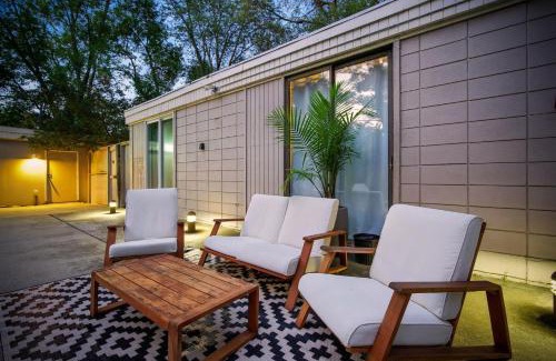 Des Moines Casa | The Palms Mirage House home