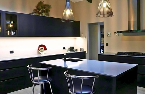 Burnt Pine Casa | The Palms