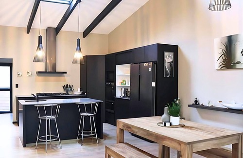 Burnt Pine Casa | The Palms