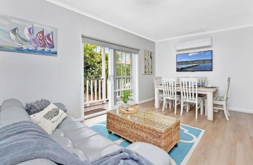 Nelson Bay Casa | The Palms Retreat - Top Floor Apartment style