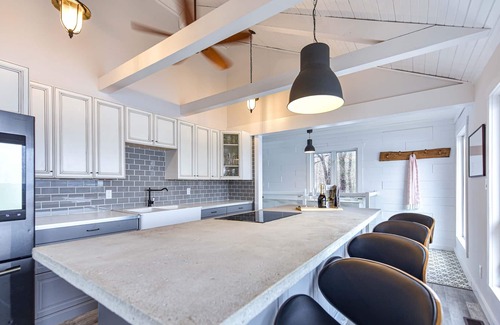 Algonquin Highlands Cabaña | The Panorama: Peaceful 4 Bedroom, 2 Bath Cottage