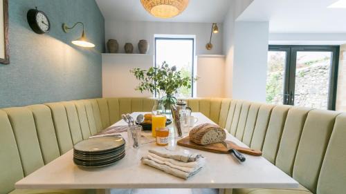 Beaumaris Casa | The Papered House