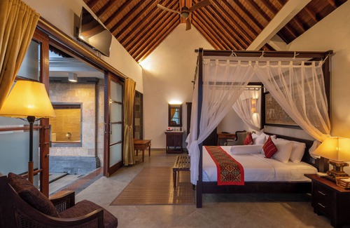 Melayang Cama Y Desayuno | The Pari Sudha