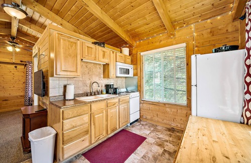 Zion National Park East Entrance Cabina | The Park Cabin at Mount Carmel Motel and RV Park
