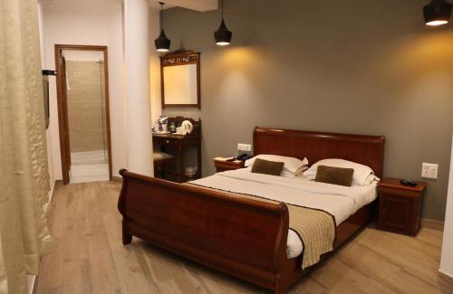 Green Park Hotel | The Park Residency