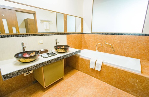 Silang Hotel | The Park - Silang