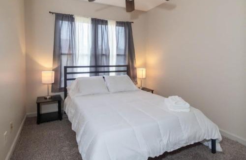 Columbus Casa | The Parkside Townhome Updated, Smoking Allowed