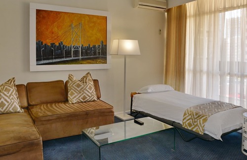 Braamfontein Hotel | The Parktonian All Suite Hotel