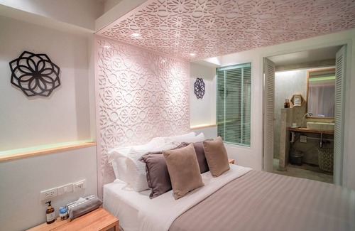 Nong Thale Hotel | The Parlour Krabi