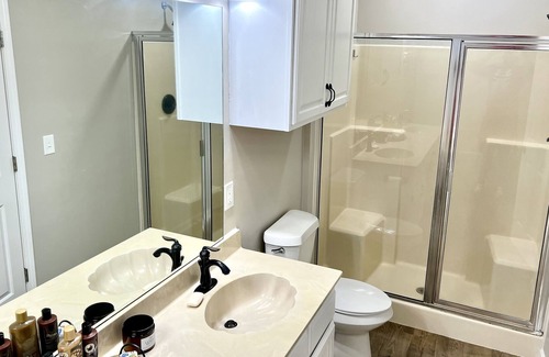 Olive Branch Casa | The Pavilion - Cozy 3BR w/ Two Car Garage In Great Neighborhood