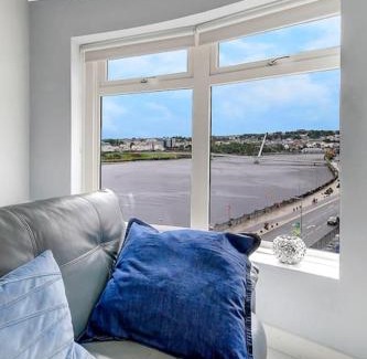 Londonderry Apartamento | The Peace Bridge Apartment