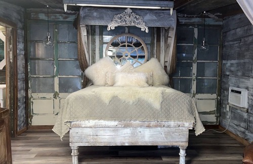 Round Top Cabina | The Peaceful Bungalow