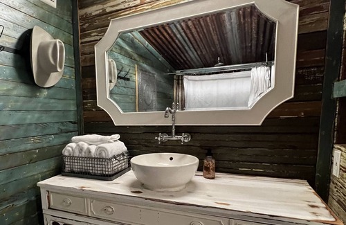 Round Top Cabina | The Peaceful Bungalow