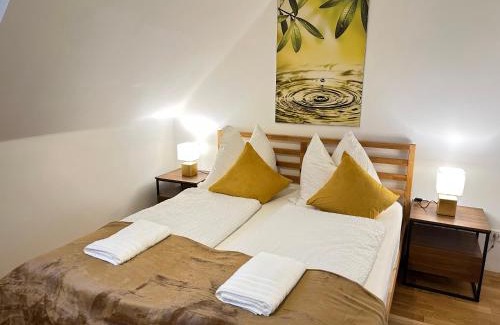 Taxham Casa | The Peaceful Garden Family Stay with Free Parking