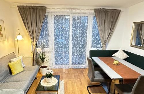 Taxham Casa | The Peaceful Garden Family Stay with Free Parking