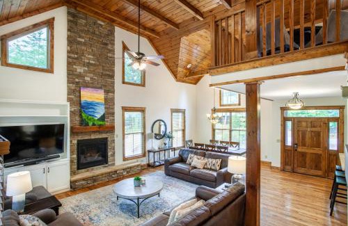Townsend Casa | The Peaceful Perch Fireplace Community Amenities