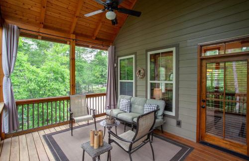 Townsend Casa | The Peaceful Perch Fireplace Community Amenities