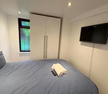 Luton Apartamento | The Peacock studio 7 mins from Luton airport