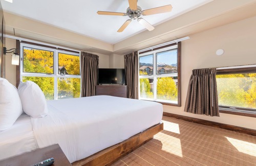 Mountain Village Complejo | The Peaks Resort and Spa