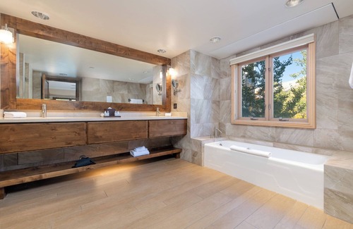 Mountain Village Complejo | The Peaks Resort and Spa