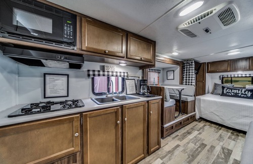 Boerne Cabina | The Pearl at Hill View -in the Texas Hill Country