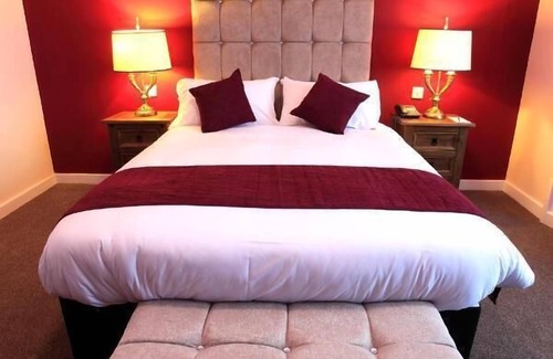 Peterborough Hotel | The Pearl Hotel