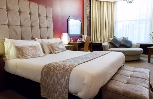 Peterborough Hotel | The Pearl Hotel
