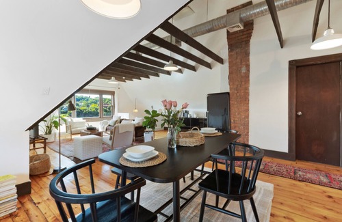 Fair Haven Apartamento | The Pearl, NH hidden luxury close to the Quinnipiac River in historic property