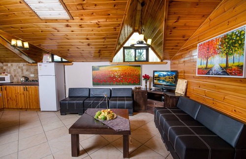 Had Nes Cabina | The Pearl of the Golan - Pnina BaGolan