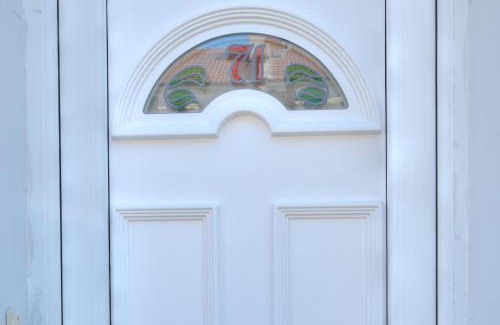 Bristol Apartamento | The Pearly White House