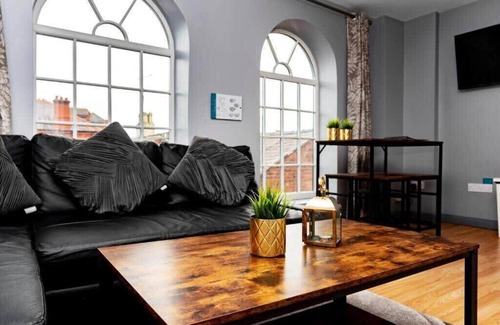 Wrexham Apartamento | The Penthouse Gathering Wrexham | Town Centre