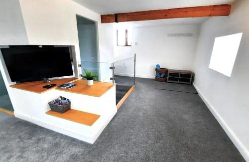 Camborne Apartamento | The Penthouse, top floor of a Grade II Listed Mill