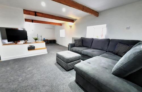 Camborne Apartamento | The Penthouse, top floor of a Grade II Listed Mill