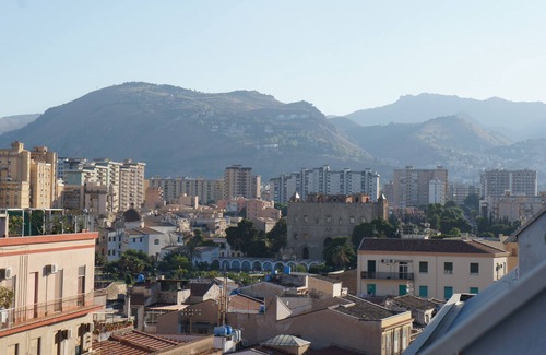 Palermo Casa | La vista del ático con vista panorámica.